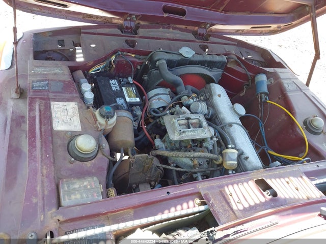 44842224 :رقم المزاد ، 2381371 vin ، 1975 Bmw 2 Series مزاد بيع