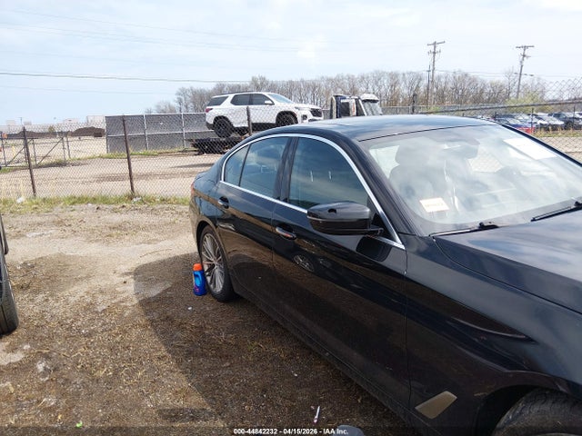 2017 Bmw 530i Xdrive მანქანა იყიდება აუქციონზე, vin: WBAJA7C31HG457903, აუქციონის ნომერი: 44842232
