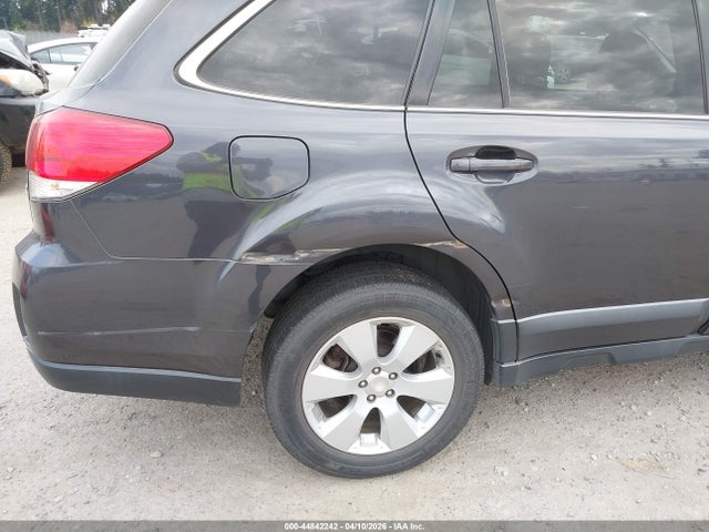 Продаж на аукціоні авто 2011 Subaru Outback 2.5i Limited, vin: 4S4BRBKC6B3438584, номер лоту: 44842242