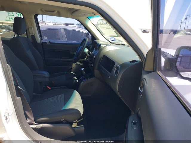 2015 Jeep Patriot Altitude Edition მანქანა იყიდება აუქციონზე, vin: 1C4NJRBB6FD216636, აუქციონის ნომერი: 44842257