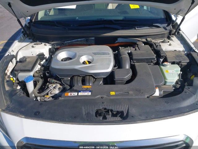 2017 HYUNDAI SONATA HYBRID KMHE34L39HA069670 Photo 9