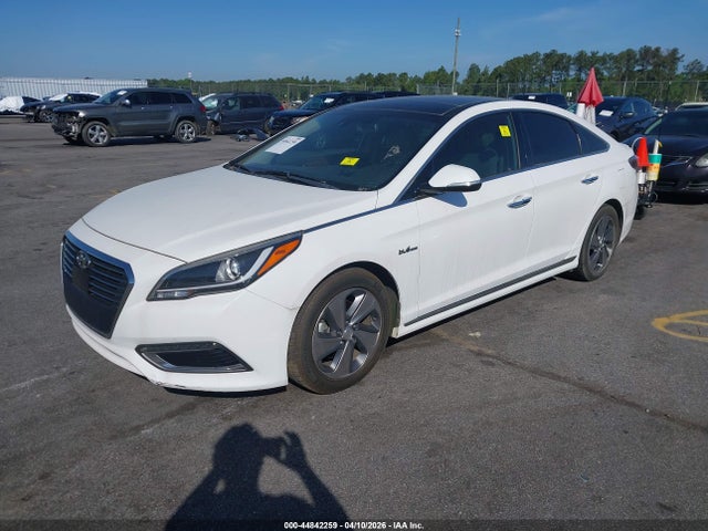 2017 HYUNDAI SONATA HYBRID KMHE34L39HA069670 Photo 1