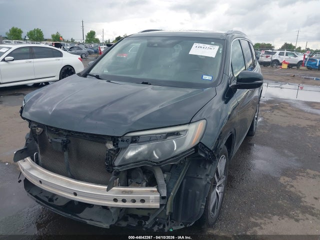 Продаж на аукціоні авто 2017 Honda Pilot Elite, vin: 5FNYF6H03HB043642, номер лоту: 44842267