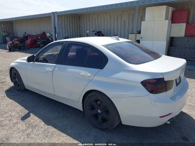 2013 BMW 328I WBA3C1G54DNN93606 Photo 2