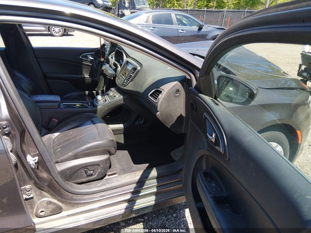 2017 Chrysler 200 Limited Platinum მანქანა იყიდება აუქციონზე, vin: 1C3CCCAB9HN511800, აუქციონის ნომერი: 44842286