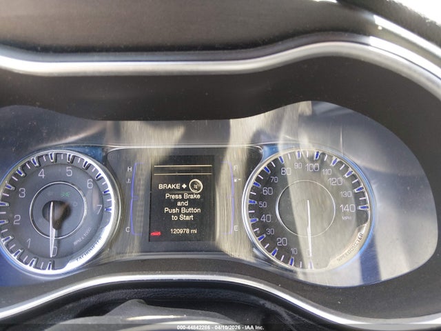 2017 Chrysler 200 Limited Platinum მანქანა იყიდება აუქციონზე, vin: 1C3CCCAB9HN511800, აუქციონის ნომერი: 44842286
