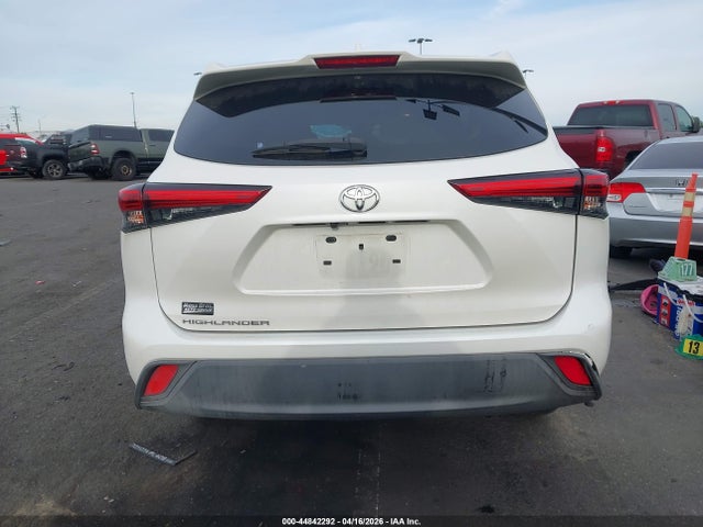 5TDCZRAH6LS026843 Toyota Highlander L