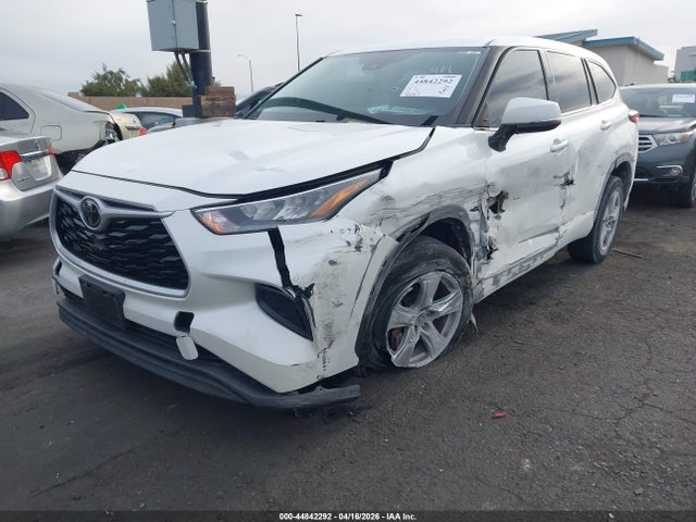 5TDCZRAH6LS026843 Toyota Highlander L