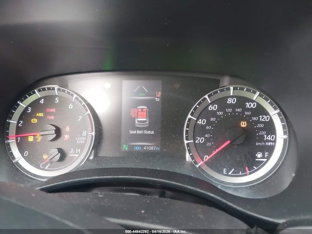 5TDCZRAH6LS026843 Toyota Highlander L