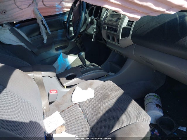 44842306 :رقم المزاد ، 3TMJU4GN0BM121953 vin ، 2011 Toyota Tacoma Prerunner V6 مزاد بيع