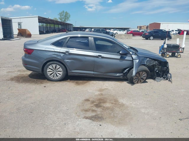Продаж на аукціоні авто 2019 Volkswagen Jetta 1.4t R-line/1.4t S/1.4t Se, vin: 3VWCB7BU8KM268095, номер лоту: 44842310