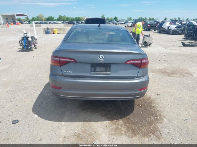Продаж на аукціоні авто 2019 Volkswagen Jetta 1.4t R-line/1.4t S/1.4t Se, vin: 3VWCB7BU8KM268095, номер лоту: 44842310