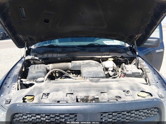 1C6RR7KG6JS188827 RAM 1500 Tradesman 4x4 5&#039;7 Box