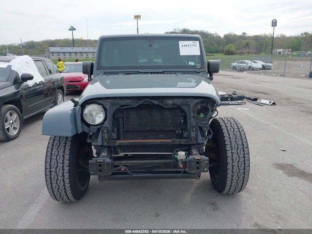 2014 Jeep Wrangler Unlimited Sahara მანქანა იყიდება აუქციონზე, vin: 1C4BJWEG8EL213847, აუქციონის ნომერი: 44842352