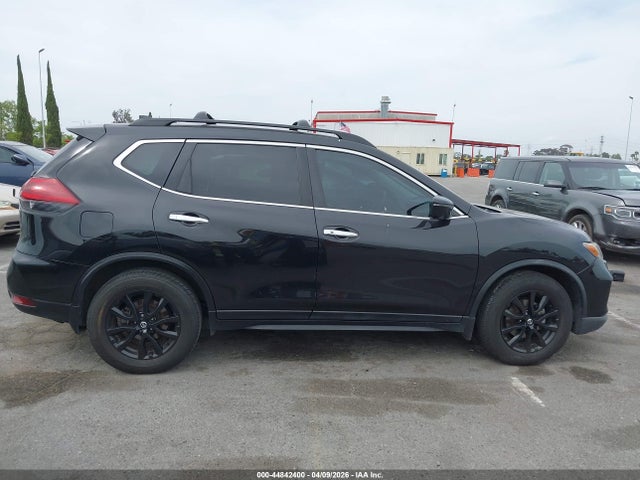 5N1AT2MT0JC745953 Nissan ROGUE SV