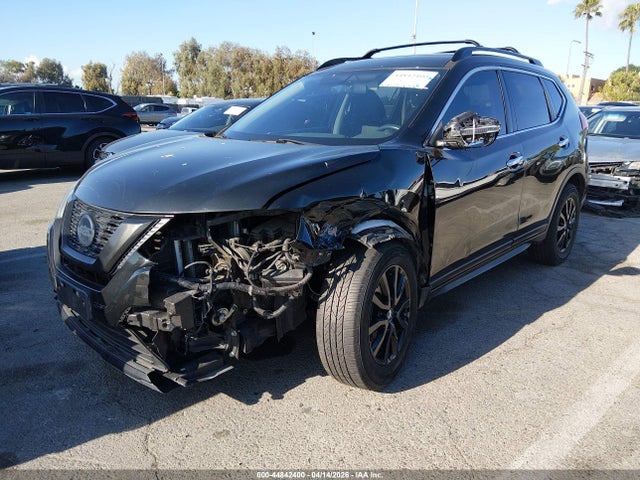 5N1AT2MT0JC745953 Nissan ROGUE SV