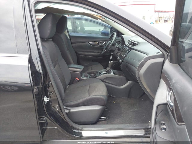 5N1AT2MT0JC745953 Nissan ROGUE SV