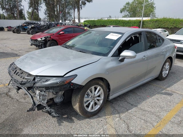 Toyota CAMRY LE 2025 4T1DAACK7SU607201 Image 2