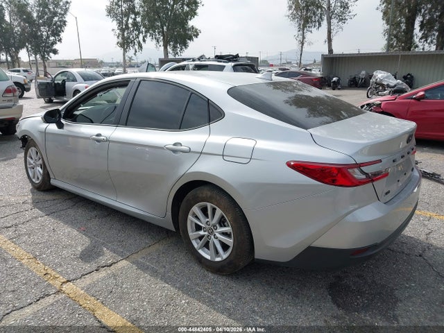 Toyota CAMRY LE 2025 4T1DAACK7SU607201 Image 3