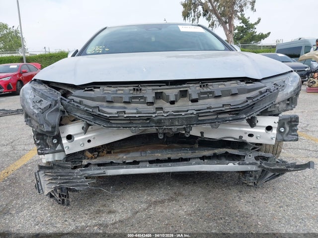 Toyota CAMRY LE 2025 4T1DAACK7SU607201 Image 6