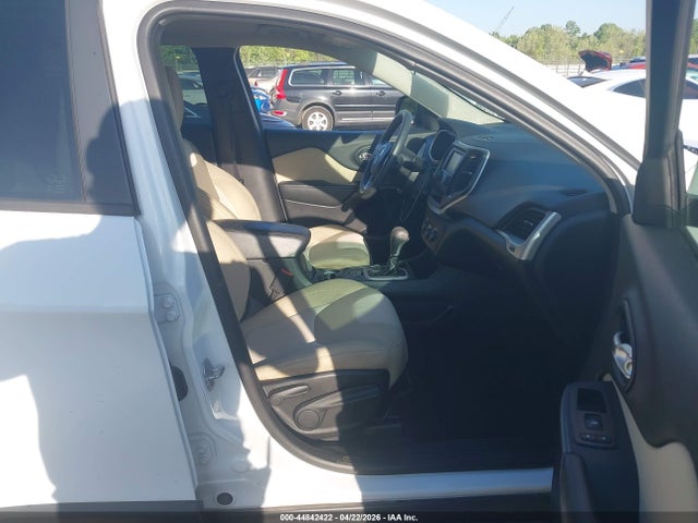 Продаж на аукціоні авто 2015 Jeep Cherokee Sport, vin: 1C4PJLAB5FW660828, номер лоту: 44842422