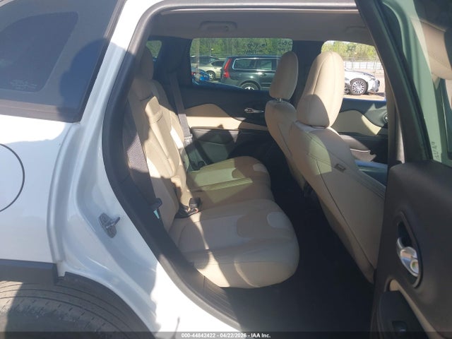 Продаж на аукціоні авто 2015 Jeep Cherokee Sport, vin: 1C4PJLAB5FW660828, номер лоту: 44842422