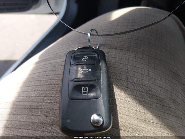 44842427 :رقم المزاد ، 3VWD17AJ2GM385578 vin ، 2016 Volkswagen Jetta 1.8t Sport مزاد بيع