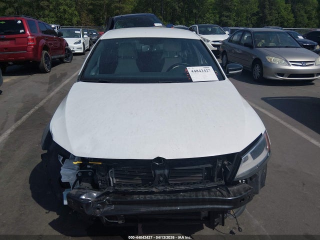 44842427 :رقم المزاد ، 3VWD17AJ2GM385578 vin ، 2016 Volkswagen Jetta 1.8t Sport مزاد بيع