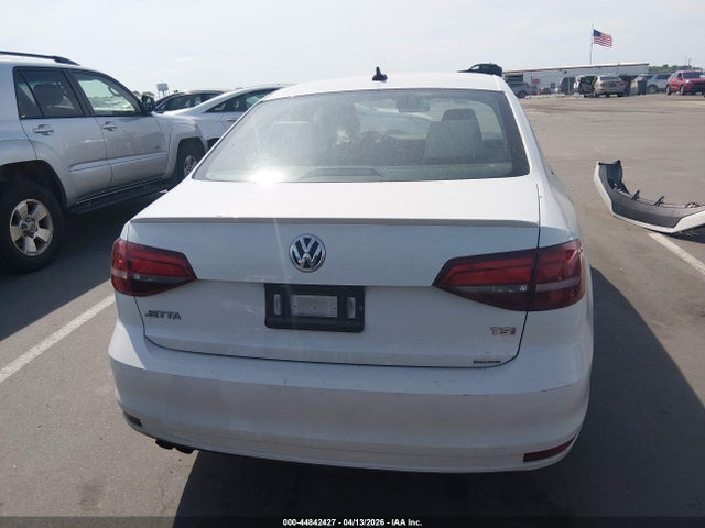 44842427 :رقم المزاد ، 3VWD17AJ2GM385578 vin ، 2016 Volkswagen Jetta 1.8t Sport مزاد بيع