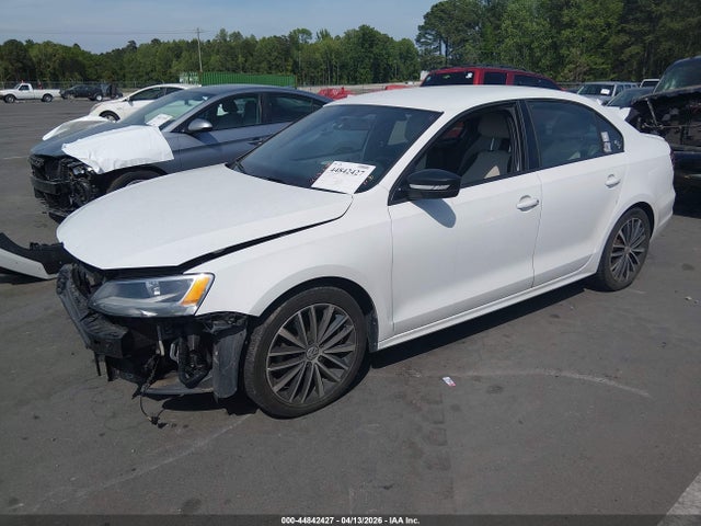 44842427 :رقم المزاد ، 3VWD17AJ2GM385578 vin ، 2016 Volkswagen Jetta 1.8t Sport مزاد بيع