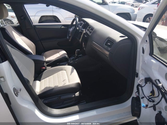 44842427 :رقم المزاد ، 3VWD17AJ2GM385578 vin ، 2016 Volkswagen Jetta 1.8t Sport مزاد بيع