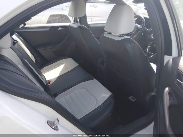 44842427 :رقم المزاد ، 3VWD17AJ2GM385578 vin ، 2016 Volkswagen Jetta 1.8t Sport مزاد بيع