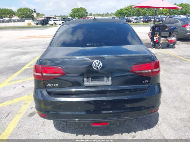 Продаж на аукціоні авто 2016 Volkswagen Jetta 1.8t Sport, vin: 3VWD17AJ2GM416392, номер лоту: 44842429