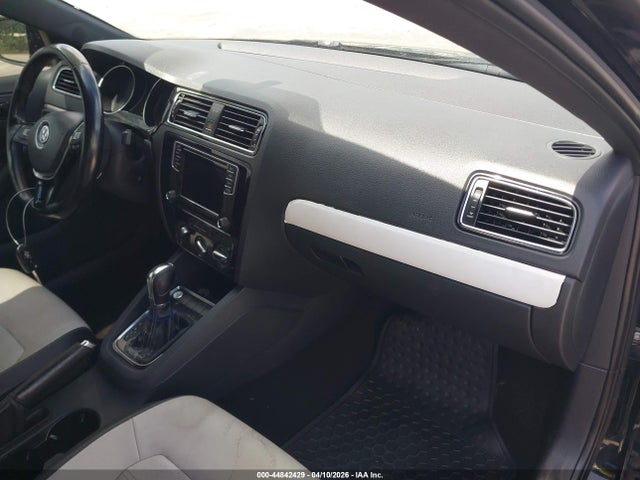 Продаж на аукціоні авто 2016 Volkswagen Jetta 1.8t Sport, vin: 3VWD17AJ2GM416392, номер лоту: 44842429