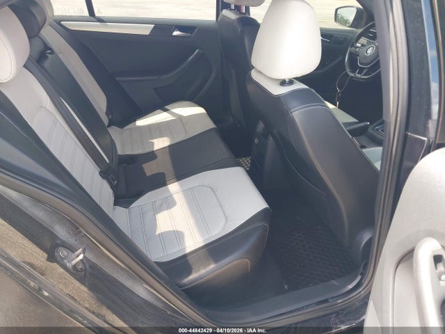 Продаж на аукціоні авто 2016 Volkswagen Jetta 1.8t Sport, vin: 3VWD17AJ2GM416392, номер лоту: 44842429