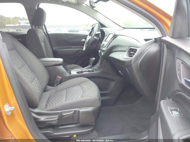 Продажа на аукционе авто 2019 Chevrolet Equinox Lt, vin: 2GNAXKEV2K6128001, номер лота: 44842455