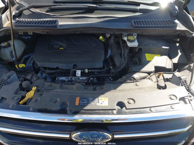 1FMCU0GD9HUD72835 Ford ESCAPE SE