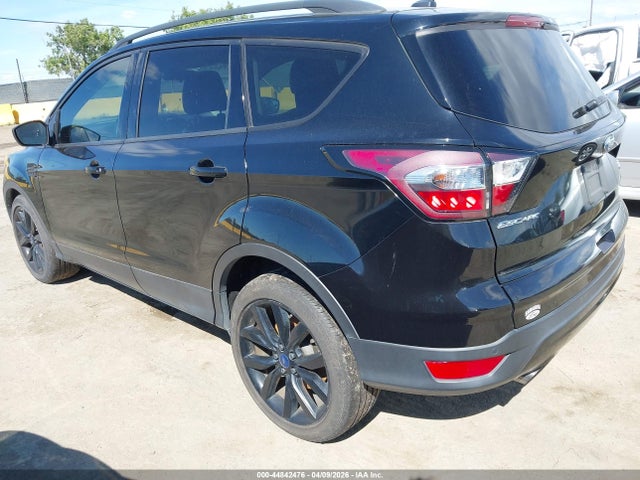 1FMCU0GD9HUD72835 Ford ESCAPE SE
