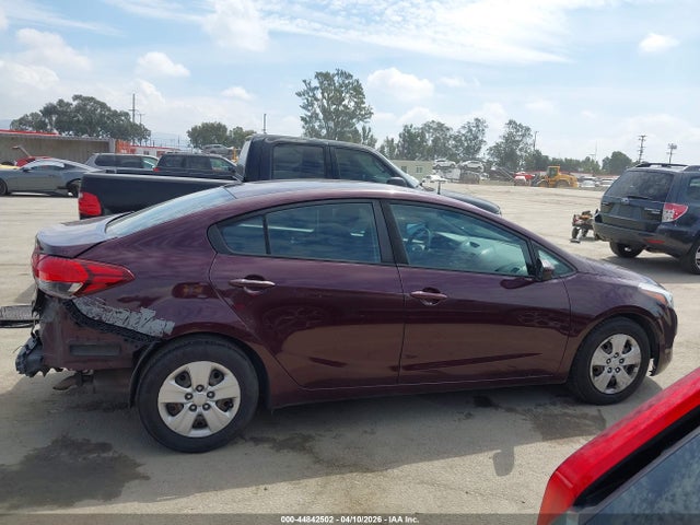 3KPFK4A7XJE254783 KIA FORTE LX