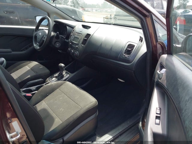 3KPFK4A7XJE254783 KIA FORTE LX