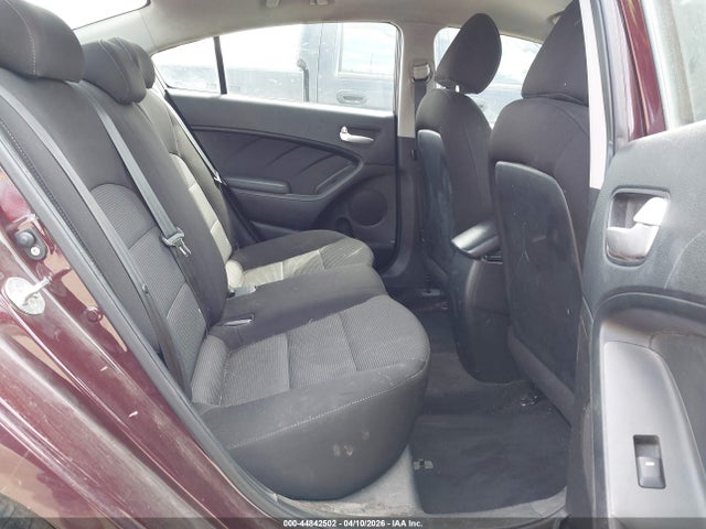 3KPFK4A7XJE254783 KIA FORTE LX
