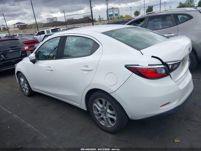 3MYDLBYV4JY301450 Toyota YARIS IA