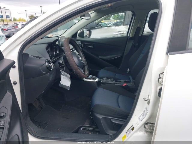 3MYDLBYV4JY301450 Toyota YARIS IA
