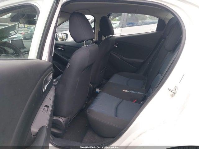 3MYDLBYV4JY301450 Toyota YARIS IA