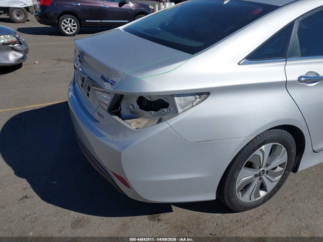 Hyundai Sonata Hybrid Limited 2014 KMHEC4A49EA111682 Image 14