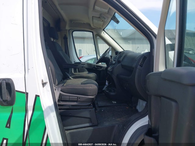 44842527 :رقم المزاد ، 3C6TRVDG3EE105841 vin ، 2014 Ram Promaster 2500 High Roof مزاد بيع