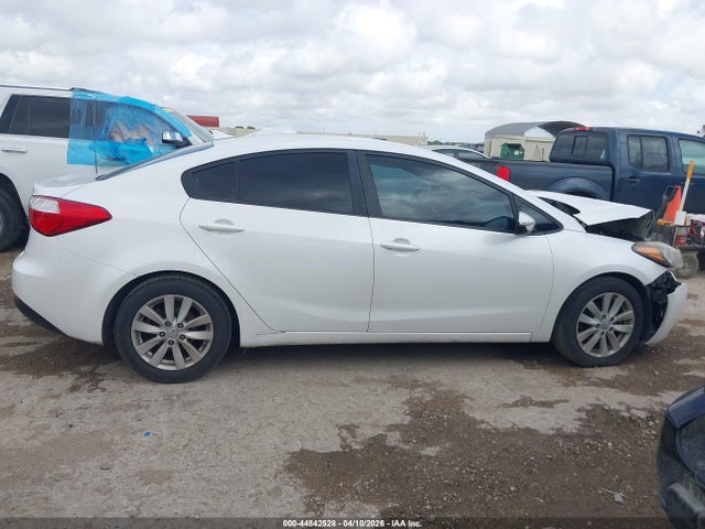 2015 Kia Forte Lx მანქანა იყიდება აუქციონზე, vin: KNAFX4A63F5416052, აუქციონის ნომერი: 44842528