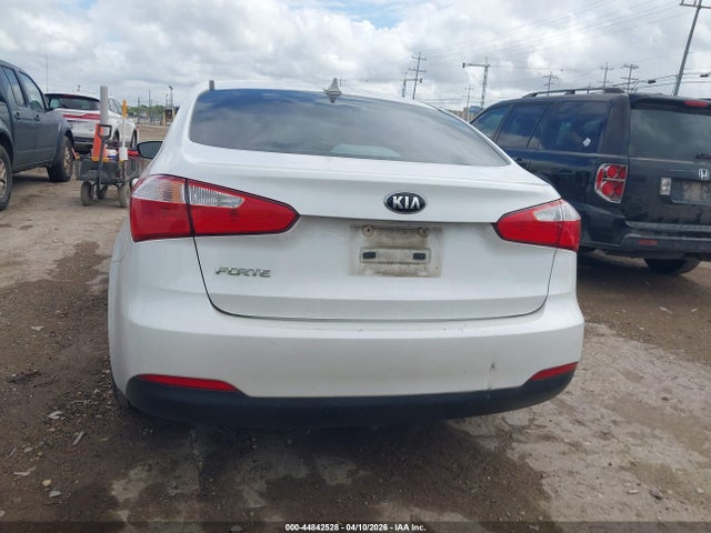 2015 Kia Forte Lx მანქანა იყიდება აუქციონზე, vin: KNAFX4A63F5416052, აუქციონის ნომერი: 44842528
