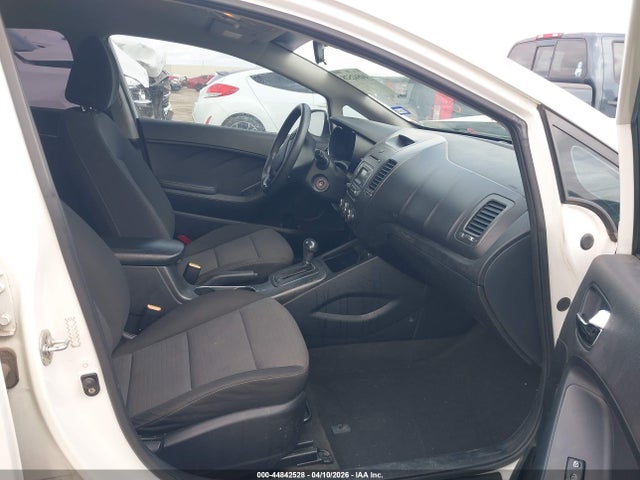 2015 Kia Forte Lx მანქანა იყიდება აუქციონზე, vin: KNAFX4A63F5416052, აუქციონის ნომერი: 44842528