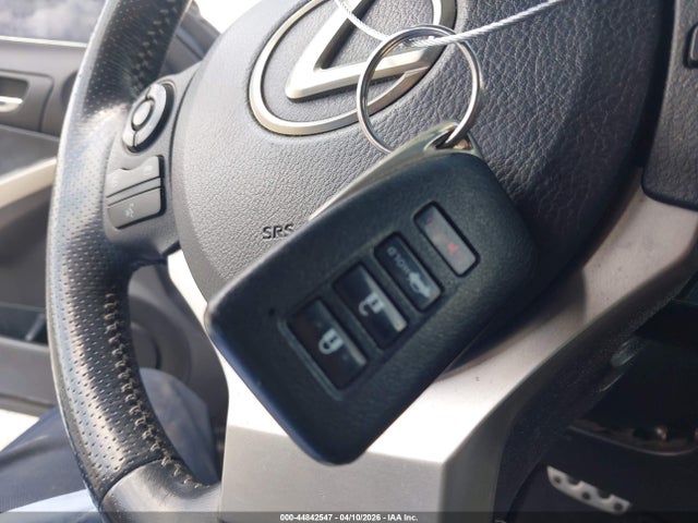Продажа на аукционе авто 2014 Lexus Is 250, vin: JTHBF1D24E5005316, номер лота: 44842547